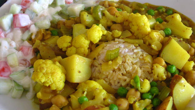 Cauliflower/Potato Curry: Tuesday, April 30, 2024