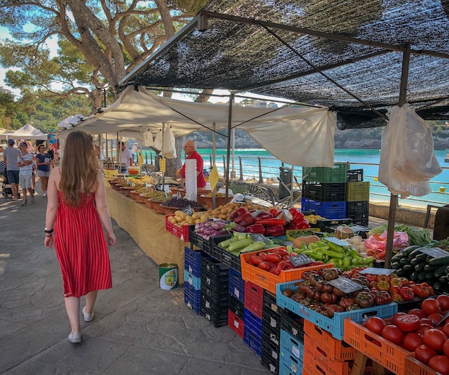 It’s Saturday, May 18.  The farmer’s markets are starting up again across the country.  Support your local farmers whenever possible.